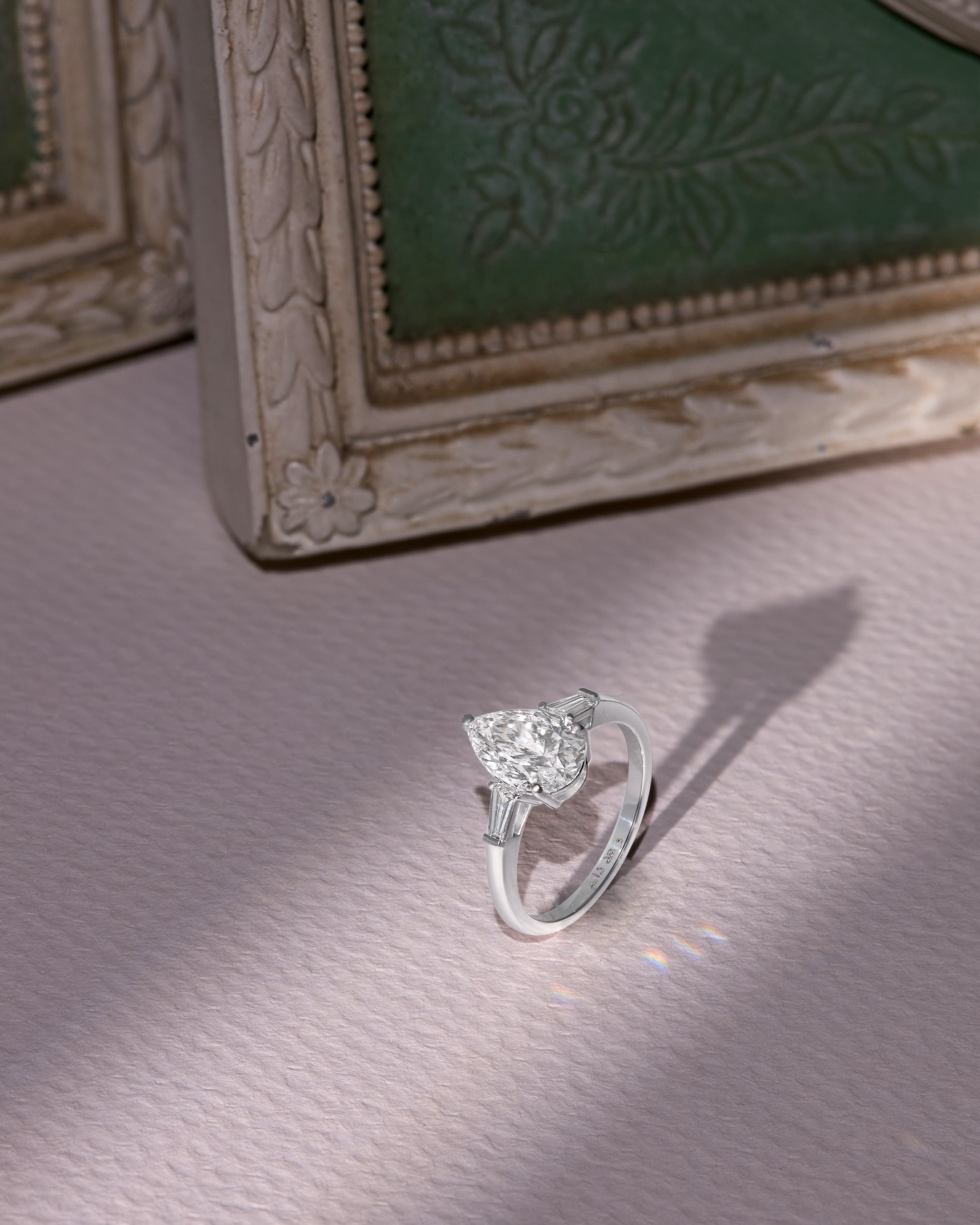 Pear Ring (دايم سوا) - 2.22 Ct